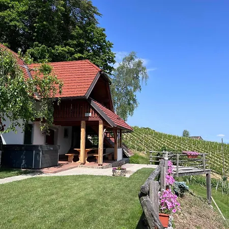 Vineyard Skriti Raj Semesterbostad Leskovec pri Krskem