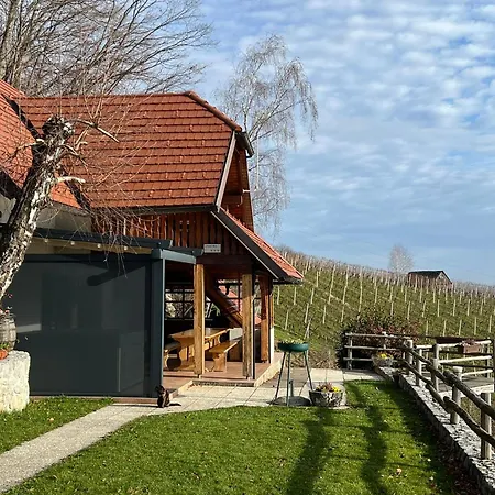 בית נופש Vineyard Skriti Raj Leskovec pri Krskem