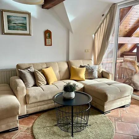 Vineyard Skriti Raj Ferienhaus Leskovec pri Krskem