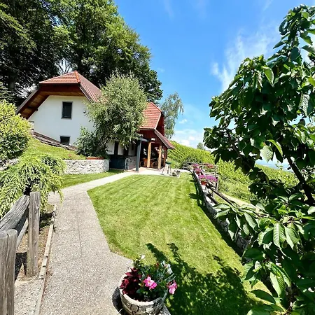 Vineyard Skriti Raj בית נופש Leskovec pri Krskem