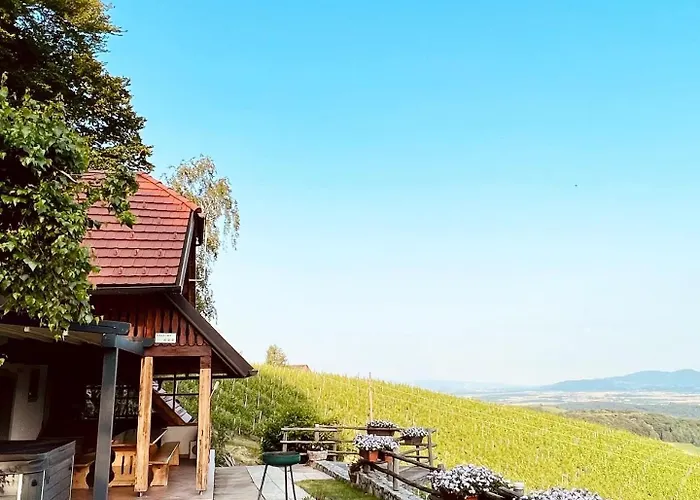 Vineyard Skriti Raj בית נופש